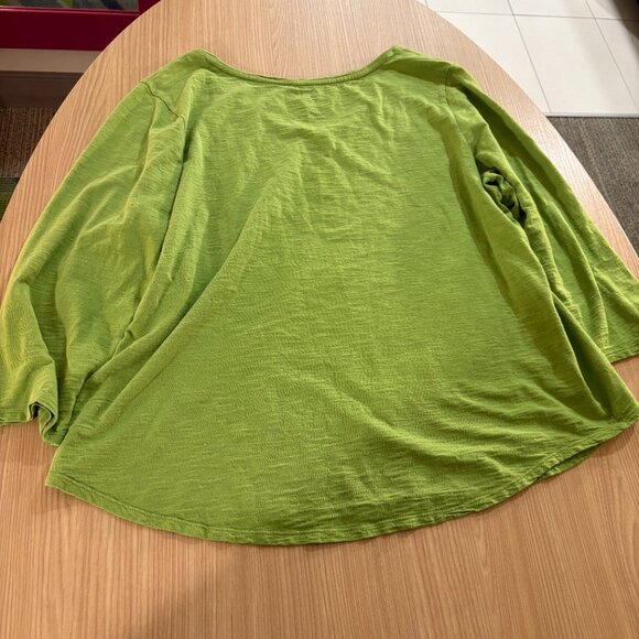 Chico's The Ultimate Tee Size 3 US Size XL Long Sleeve Chartreuse Green Cotton - Picture 3 of 3
